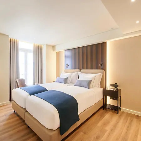 Hotel Moon & Sun 4*