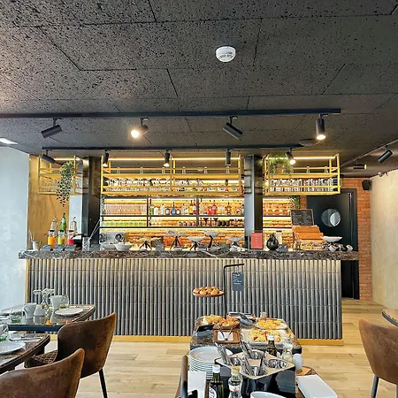 Moon & Sun 호텔 4*