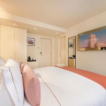 Moon & Sun Hotel