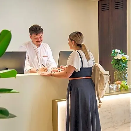 Moon & Sun Hotel 4*