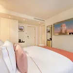 Moon & Sun Hotel