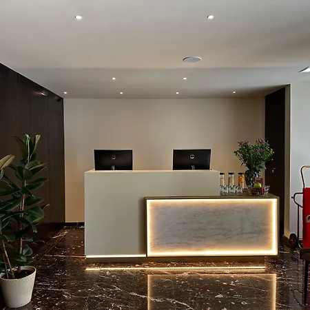 Moon & Sun Hotel